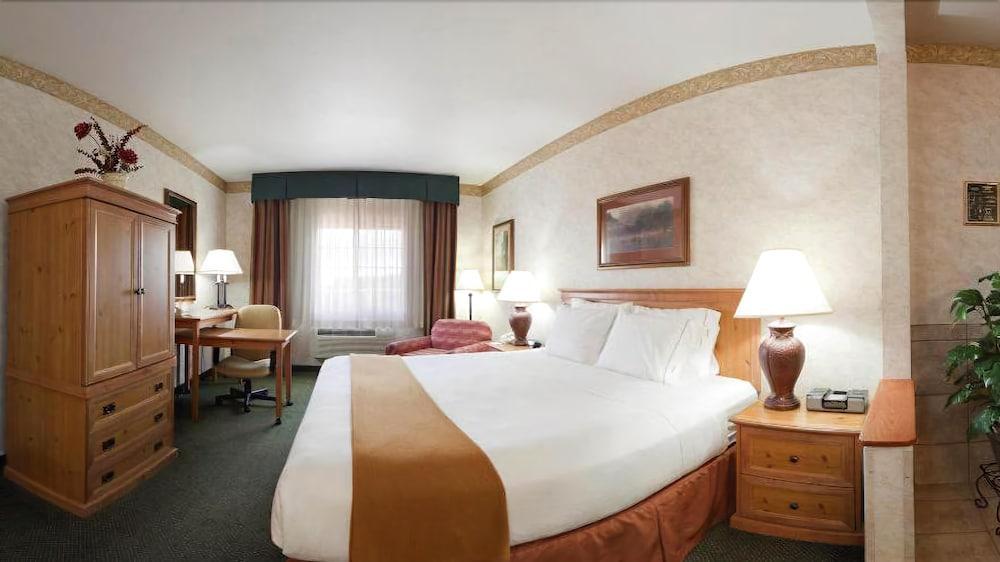 Holiday Inn Express Hotel & Suites Raton By Ihg Exterior foto