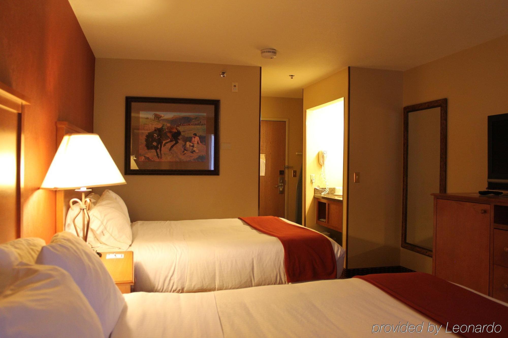 Holiday Inn Express Hotel & Suites Raton By Ihg Exterior foto